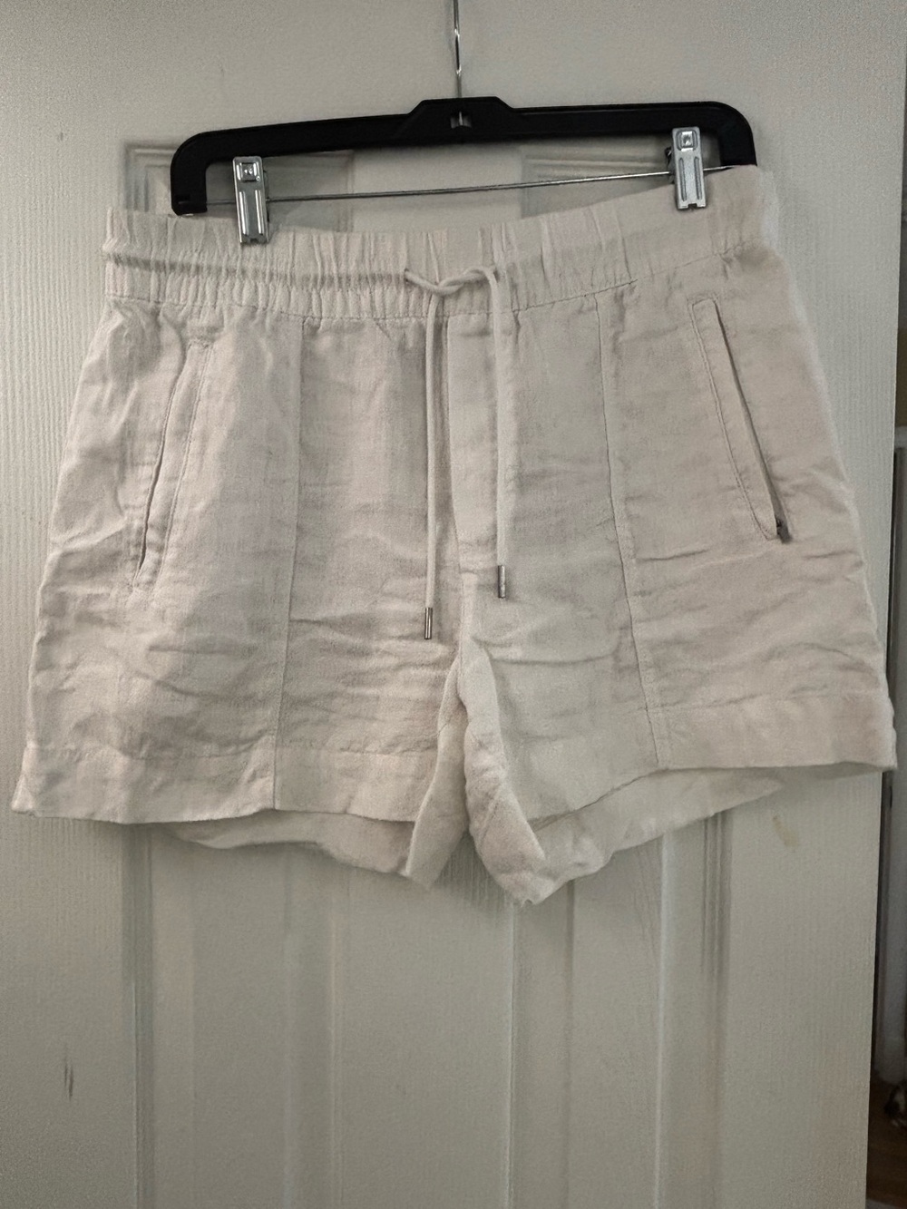 Athleta Retreat linen shorts 8 white